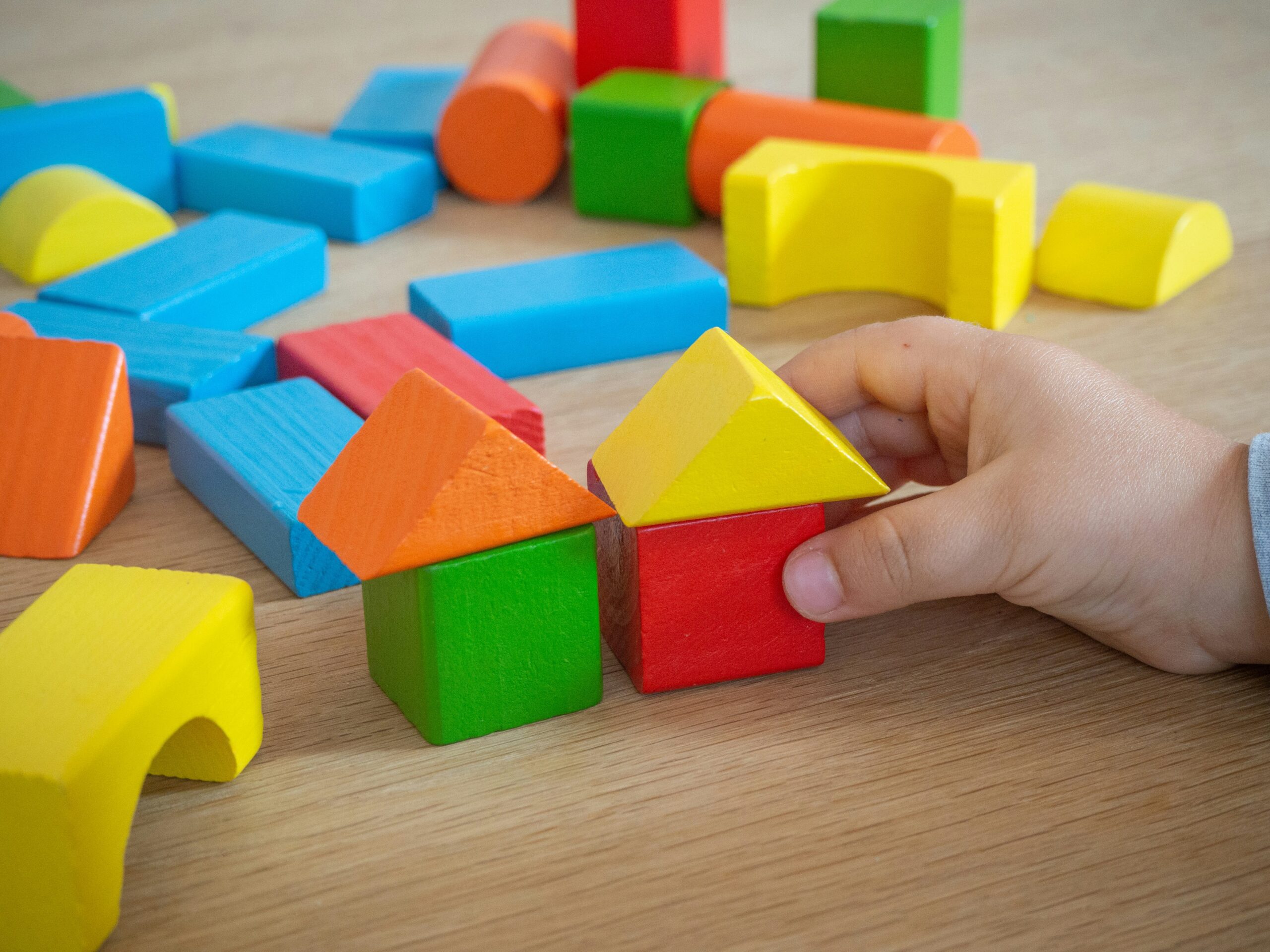 blokken, montessori blokken, bouwstenen